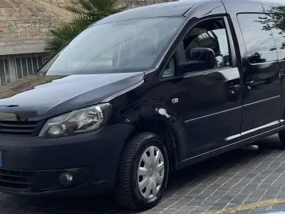 Begagnad VW Caddy 102 HK (75 kW) 2011 Minibuss