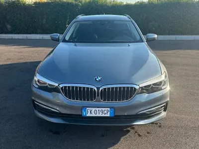 Usata BMW 530 Luxury Line 258 CV (189 kW) 2017 Grigio Station wagon