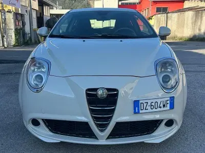 Usata Alfa Romeo MiTo Distinctive 90 CV (66 kW) 2009 Beige Utilitaria