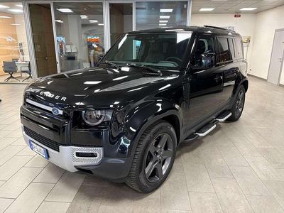 Usata Land Rover Defender SE 200 CV (147 kW) 2023 Nero metallizzato SUV