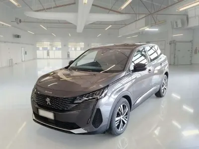 Usata Peugeot 3008 Allure 131 CV (96 kW) 2022 Grigio SUV