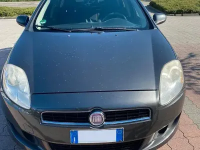 Usata Fiat Bravo 90 CV (66 kW) 2013 Grigio Utilitaria