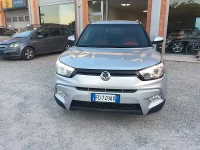 Usata SsangYong Tivoli 115 CV (84 kW) 2016 Grigio SUV