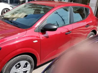 Usata Dacia Sandero 101 CV (74 kW) 2021 Rosso Berlina