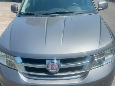 Usata Fiat Freemont Lounge 140 CV (102 kW) 2012 Grigio SUV