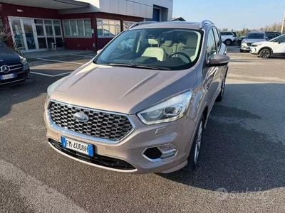 Usata Ford Kuga Vignale 179 CV (131 kW) 2017 Bronzo SUV