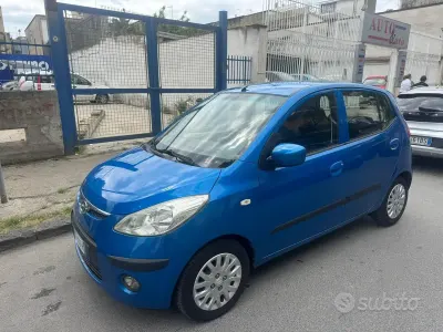 Usata Hyundai i10 Style 66 CV (48 kW) 2010 Blu Utilitaria