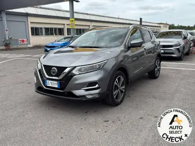 Usata Nissan Qashqai N-Connecta 116 CV (85 kW) 2021 Grigio SUV