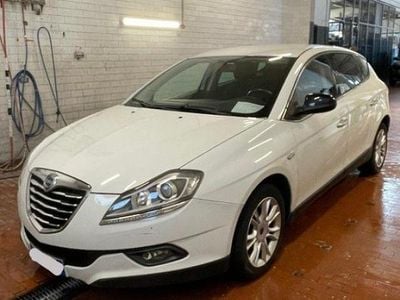 Begagnad Lancia Delta Gold 120 HK (88 kW) 2013 Vit Halvkombi