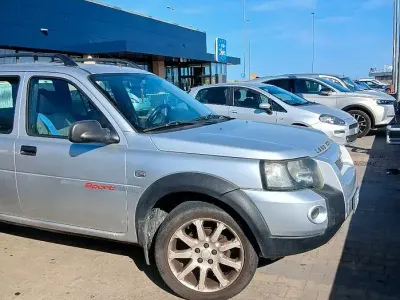 Usata Land Rover Freelander 111 CV (81 kW) 2005 Grigio SUV