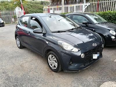 Usata Hyundai i10 Advanced 66 CV (48 kW) 2022 Grigio Utilitaria