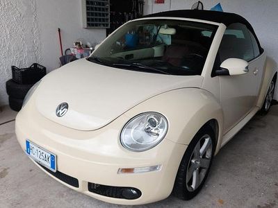 Usata VW New Beetle 105 CV (77 kW) 2006 Utilitaria