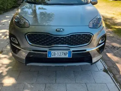 Usata Kia Sportage Style 132 CV (97 kW) 2020 Grigio SUV