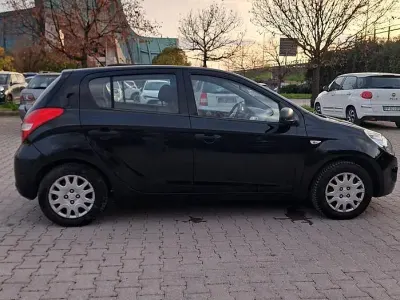 Usata Hyundai i20 78 CV (57 kW) 2009 Utilitaria