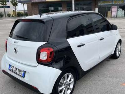 Usata Smart ForFour Pure 71 CV (52 kW) 2015 Utilitaria