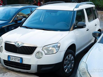 Usata Skoda Yeti 110 CV (80 kW) 2010 Bianco SUV