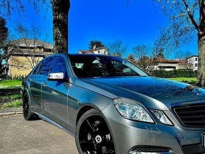 Usata Mercedes E350 306 CV (225 kW) 2011 Grigio Berlina