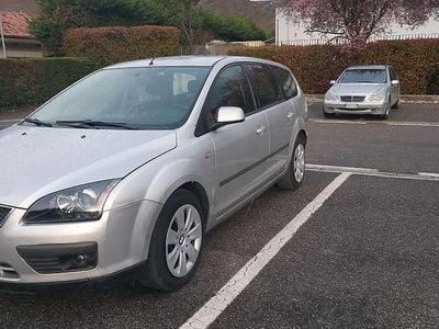 Usata Ford Focus 115 CV (84 kW) 2006 Grigio Station wagon