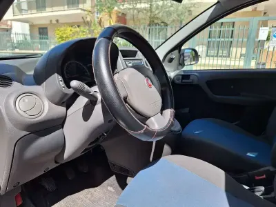 Usata Fiat Panda Active 69 CV (50 kW) 2012 Bianco Utilitaria