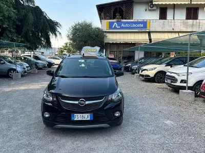 Usata Opel Karl Rocks 73 CV (53 kW) 2018 Nero Utilitaria