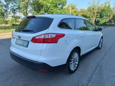 Usata Ford Focus Titanium 116 CV (85 kW) 2011 Other Station wagon