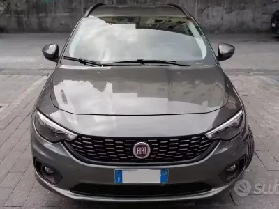 Usata Fiat Tipo Wagon 120 CV (88 kW) 2018 Grigio Station wagon