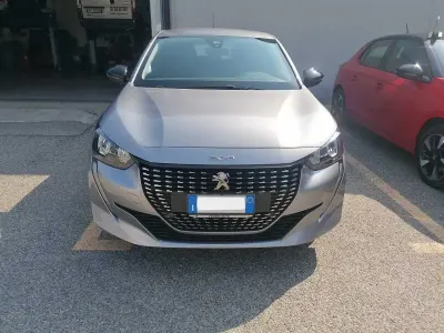 Usata Peugeot 208 Active 75 CV (55 kW) 2022 Grigio Utilitaria