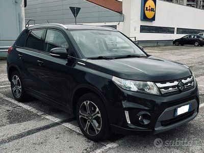Usata Suzuki Vitara 120 CV (88 kW) 2017 Nero Station wagon