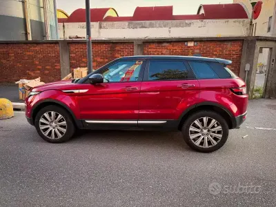 Usata Land Rover Range Rover evoque HSE Dynamic 150 CV (110 kW) 2017 Rosso SUV