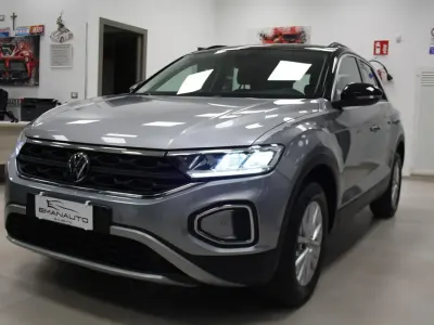 Occasion VW T-Roc Life 116 PK (85 kW) 2025 Zilver SUV