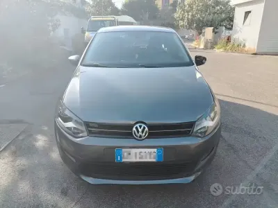 Usata VW Polo Comfortline 82 CV (60 kW) 2012 Grigio Utilitaria