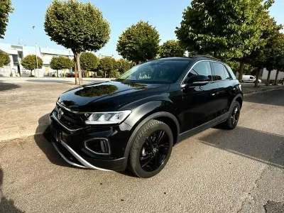 Usata VW T-Roc Sportline 116 CV (85 kW) 2025 Nero SUV