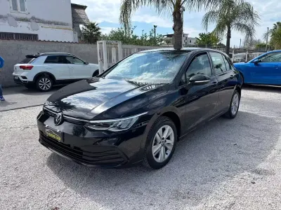 Brugt VW Golf VIII Edition 131 HK (96 kW) 2020 Sort Sedan