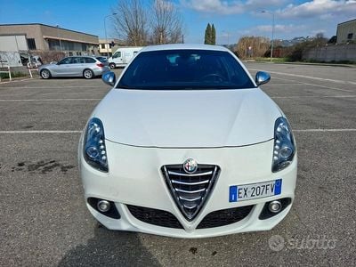 Usata Alfa Romeo Giulietta 175 CV (128 kW) 2014 Bianco Utilitaria