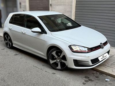 Bianco Usata 2015 VW Golf R-line Berlina | 14.800 € (Molto cara)