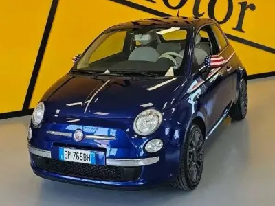 Usata Fiat 500 Lounge 69 CV (50 kW) 2012 Blu/azzurro Utilitaria