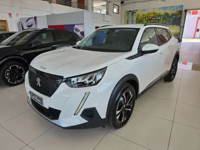 Usata Peugeot 2008 Allure 102 CV (75 kW) 2020 Bianco SUV