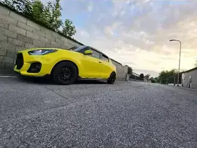 Usata Suzuki Swift Sport 140 CV (102 kW) 2019 Giallo Utilitaria