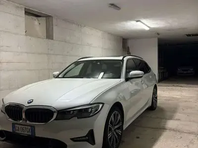 Usata BMW 318 Luxury Line 150 CV (110 kW) 2019 Station wagon
