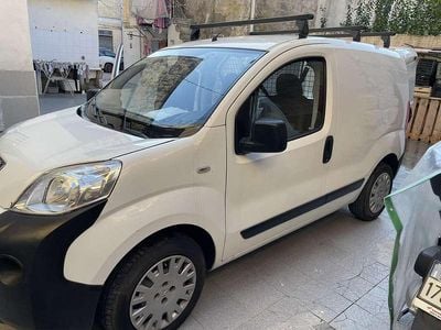 Usata Peugeot Bipper 75 CV (55 kW) 2015 Monovolume