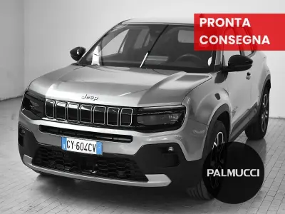 Käytetty Jeep Avenger Summit 100 HP (73 kW) 2025 Harmaa Katumaasturi