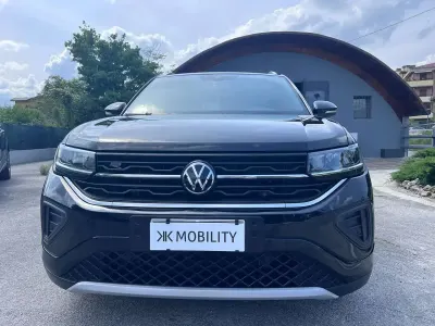 Begagnad VW T-Cross R-line 116 HK (85 kW) 2024 Svart SUV