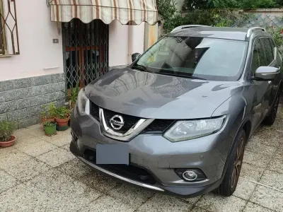 Gebraucht Nissan X-Trail 131 PS (96 kW) 2016 Grau SUV