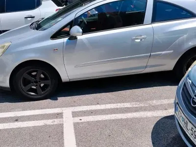 Usata Opel Corsa 2008 Grigio Utilitaria
