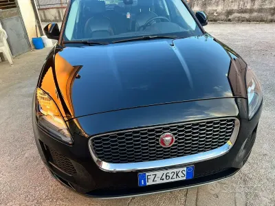 Usata Jaguar E-Pace 179 CV (131 kW) 2019 Nero SUV