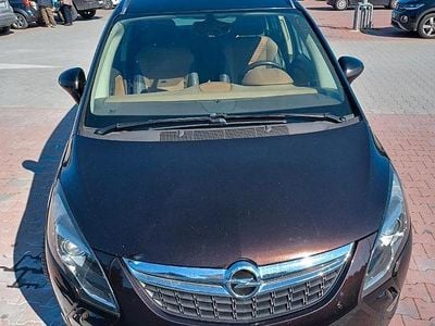 Usata Opel Zafira 2012 Marrone Monovolume