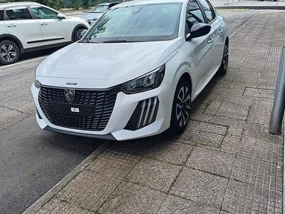 Usata Peugeot 208 68 CV (50 kW) 2024 Bianco Utilitaria