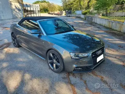 Usata Audi A5 Cabriolet S-Line 177 CV (130 kW) 2014 Grigio Cabrio