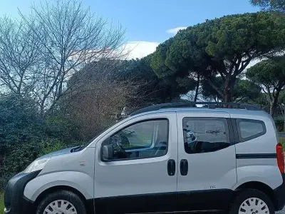 Usata Citroën Nemo XTR 75 CV (55 kW) 2011 Grigio Monovolume