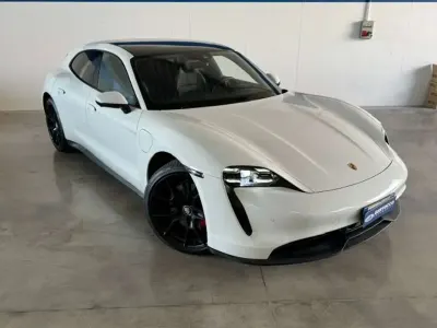 Usata Porsche Taycan 4 Cross Turismo Cross Turismo 139 kW (190 CV) 2023 Bianco Station wagon